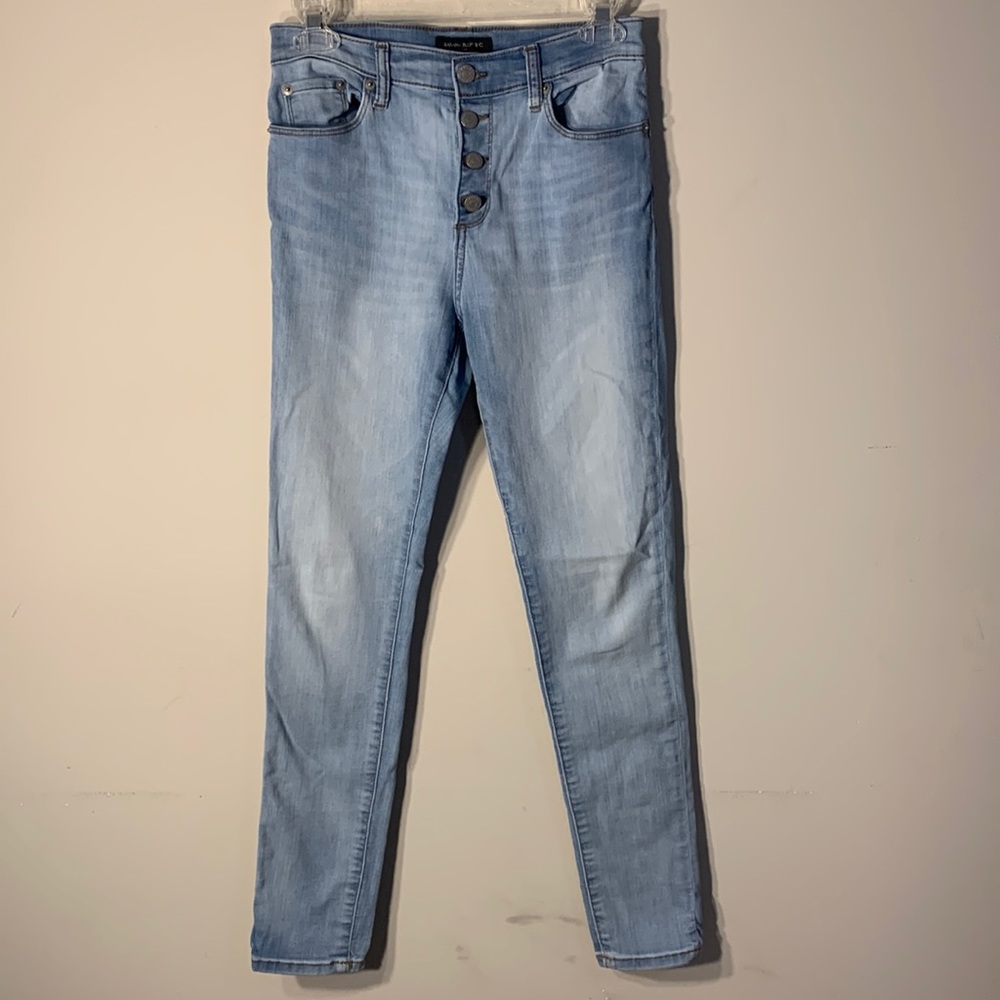 Banana Republic Light Wash Skinny High Rise Blue Jeans w. 4 Button Front Size 2 - Picture 2 of 6